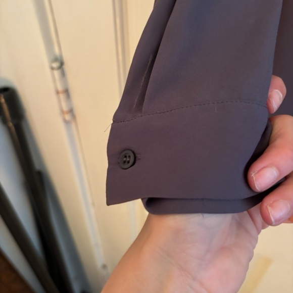 Ro & De Button Up Blouse Size Small - Picture 5 of 7